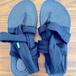 Sanuk sandals